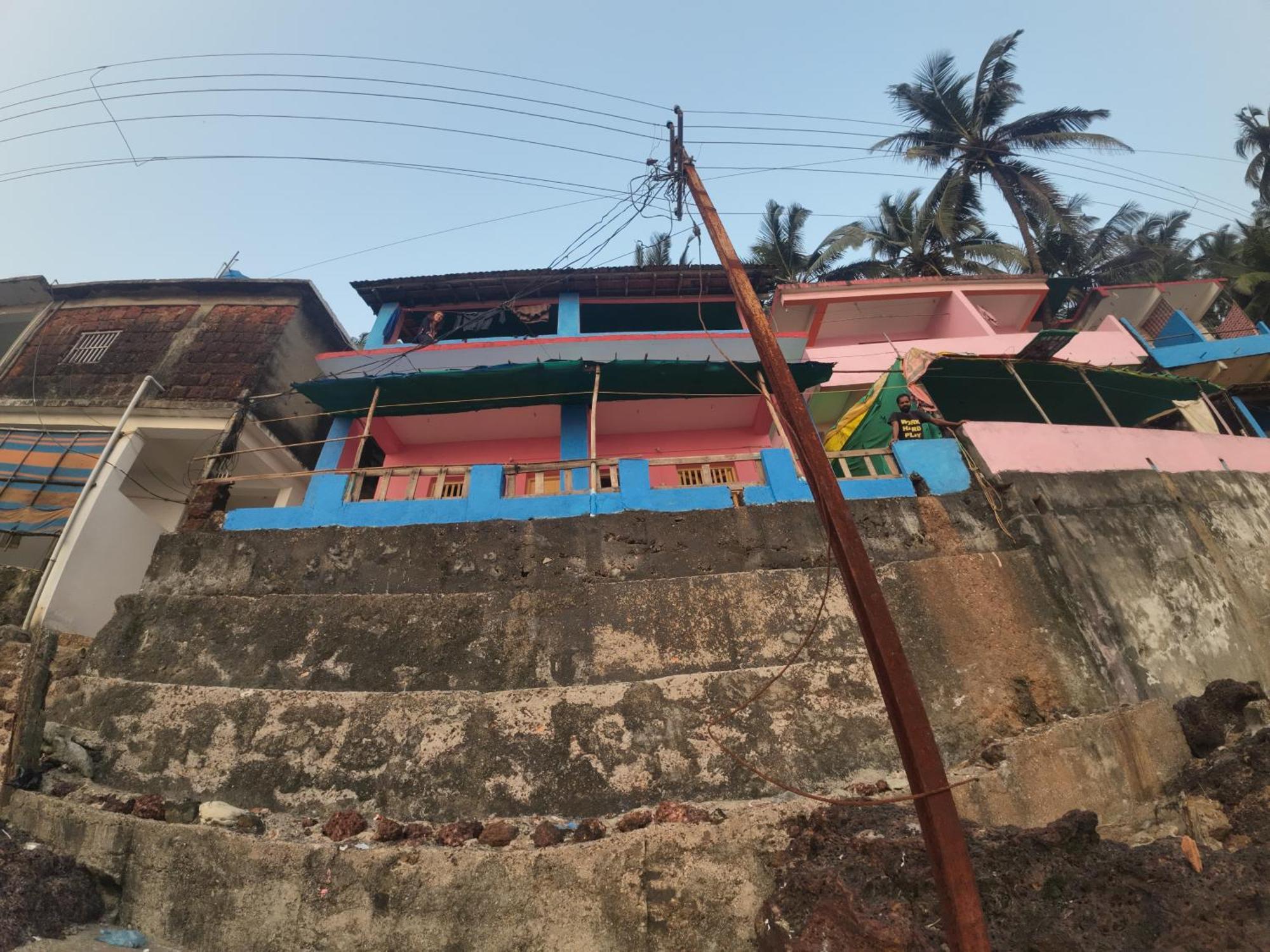 Om Ganesh Guest House Cliffside Arambol Ngoại thất bức ảnh